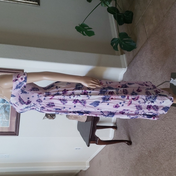 Shosho L off shoulder smocked upper peekaboo dual deep slits tropical maxi - Picture 4 of 9